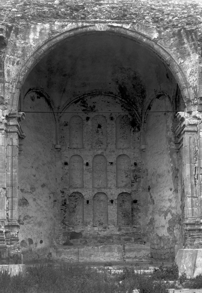 Mission San Juan Capistrano, ca. 1915. Photograph by J.W. Bledsoe, from an 8x10 glass plate. scan637 